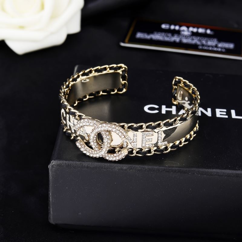 Ch*el rings